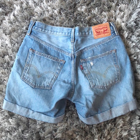 Levi’s 501 Distressed Denim Shorts - Picture 2 of 3